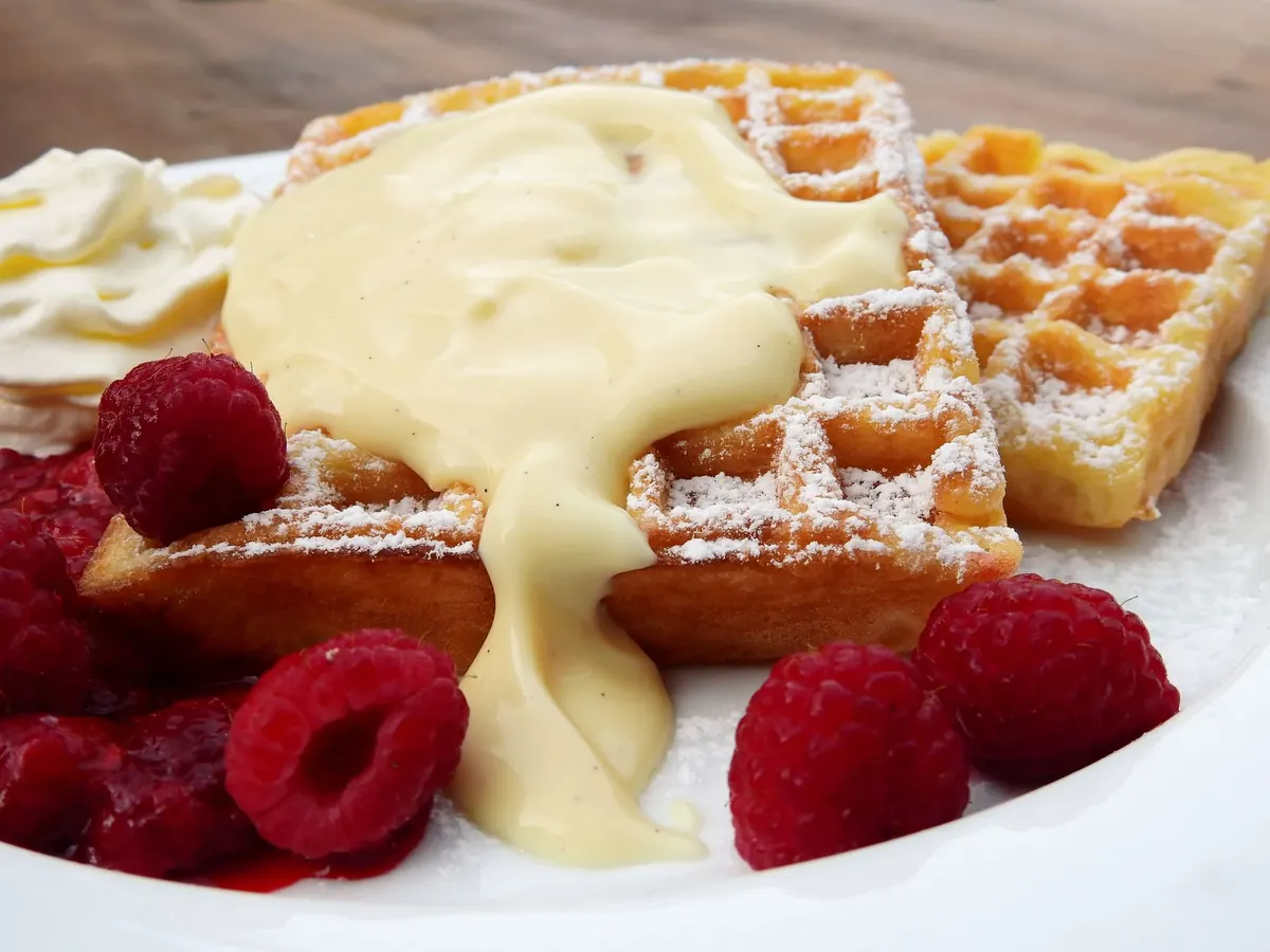 Pastry Cream vs. Creme Anglaise: Which Custard Sauce to Use for What